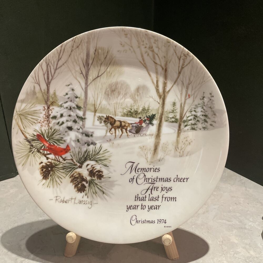 Vintage Winter Scene Series By Robert Laessig Commemorative Edition 1974 10.5”